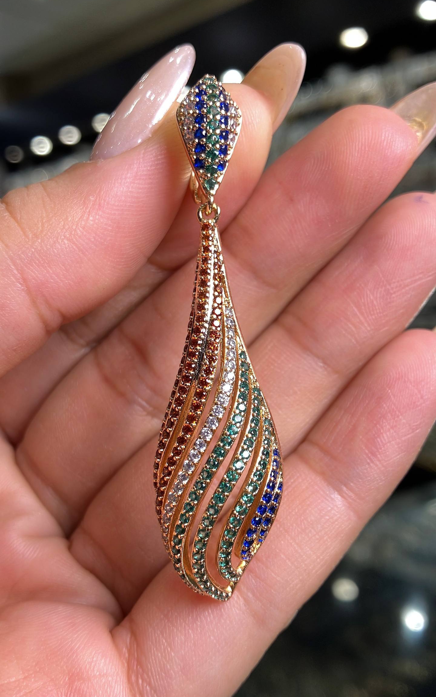 گوشواره بلند ژوپینگ طرح موج رنگین اصل